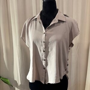 Vince Taupe Sleeveless Button-Down Shirt